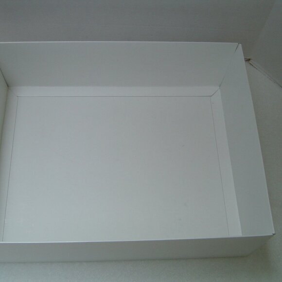 VINTAGE CHANEL BLACK LARGE GIFT BOX  GOOD USED CONDITION - Picture 9 of 10